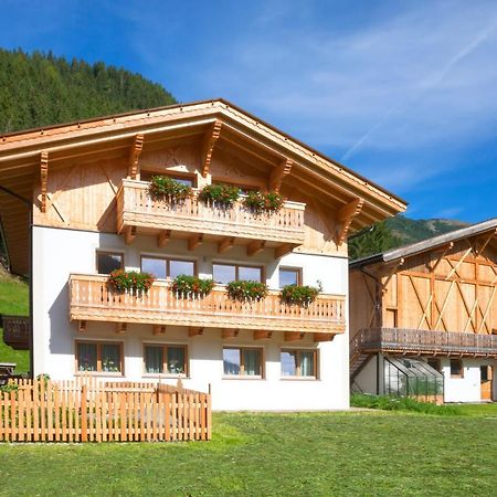 Schneiderhof Apartment Valdurna Bagian luar foto